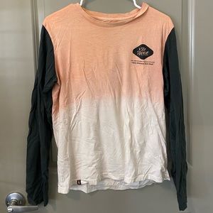 Woman’s large long sleeve t shirt